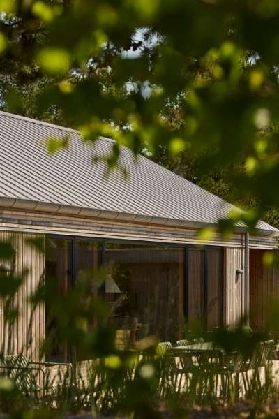 Rib Sheets on the roof set the stage for summer cottage coziness, Torndrupskovvej 3, 9370 Hals, Denmark